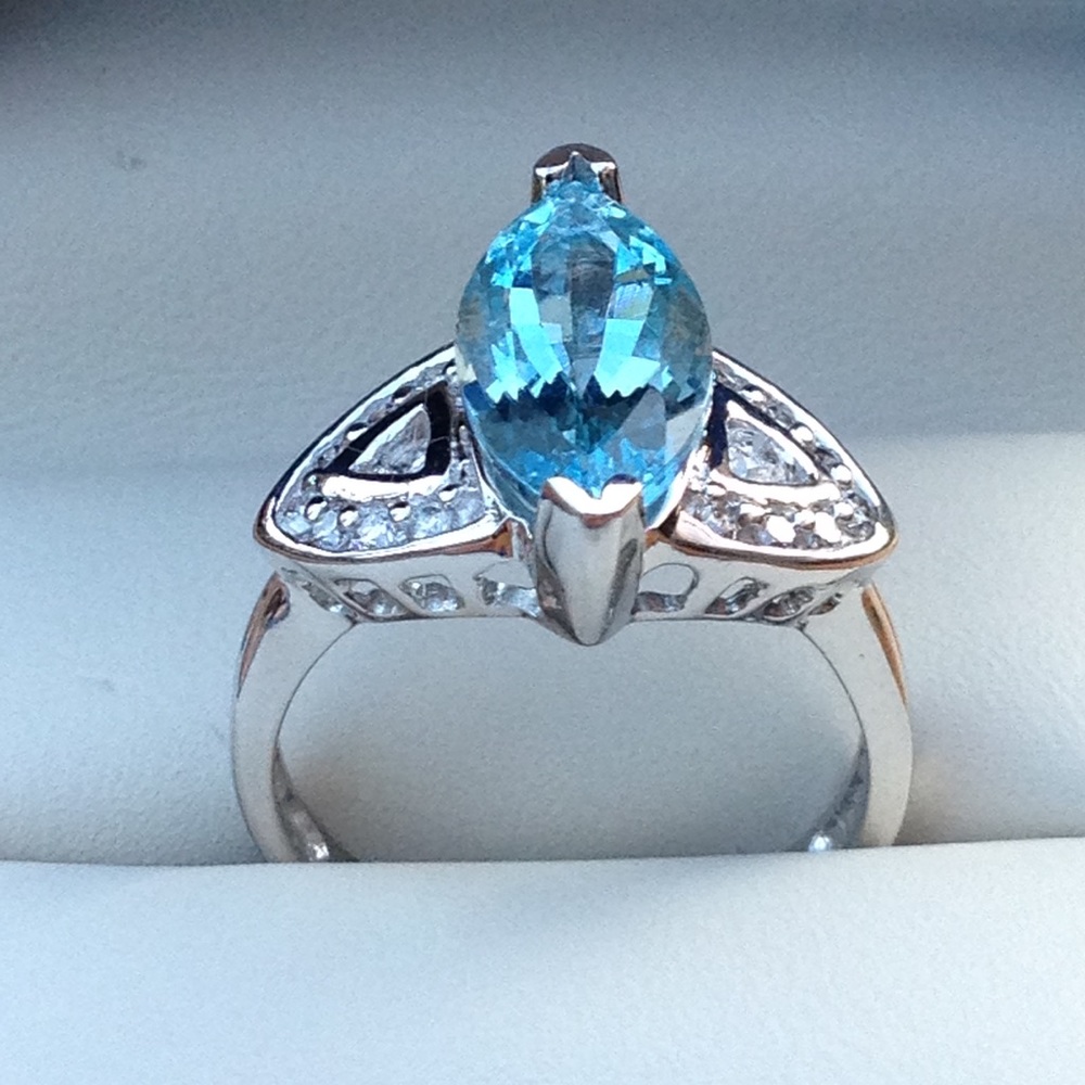 14k WG Aquamarine and Diamond Ring